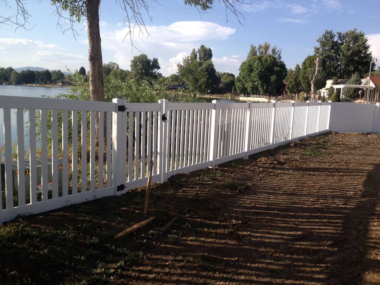 Picket Fence: Installation, Fencing, Loveland, Colorado